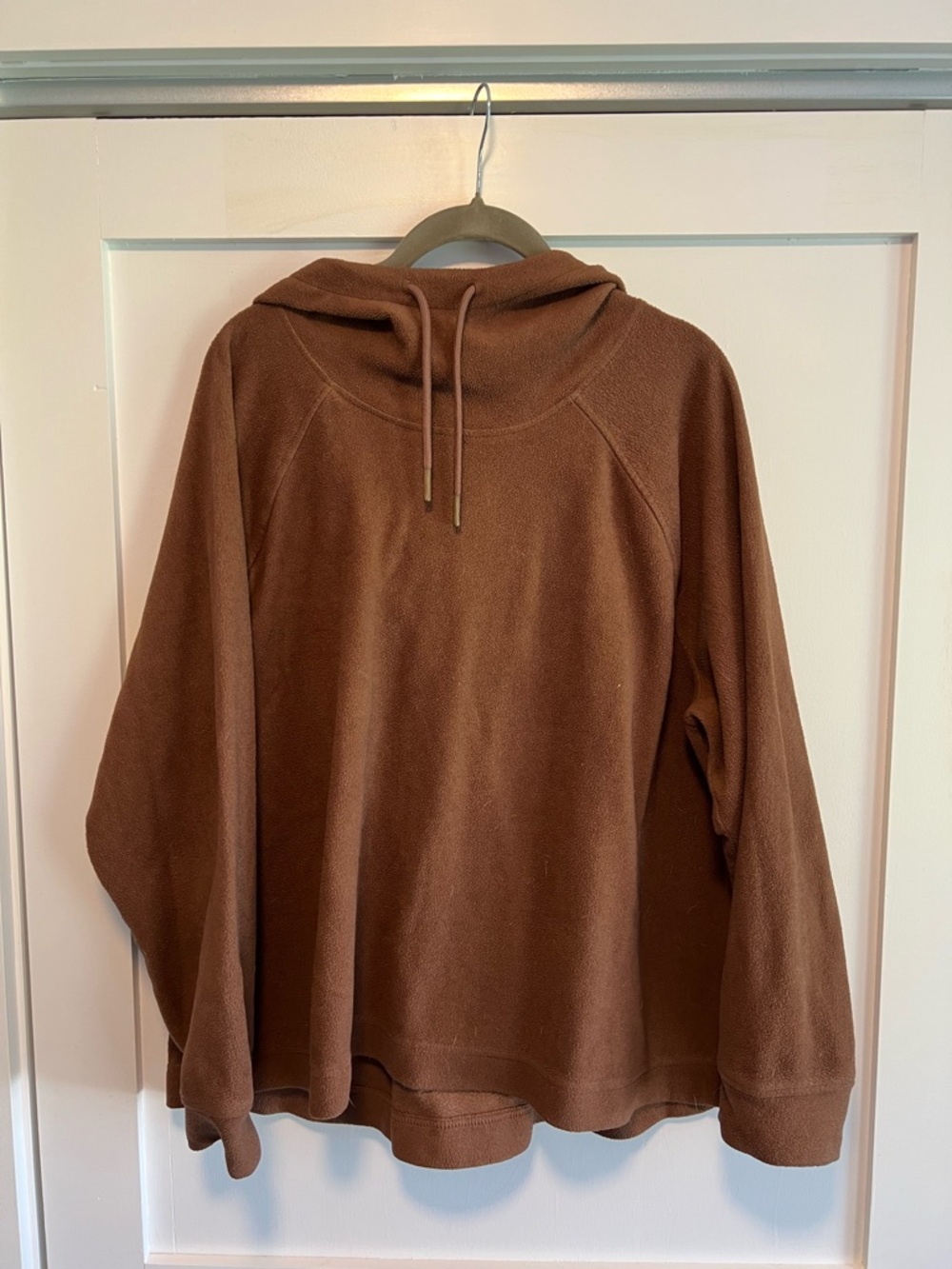 Women’s Brown Pullover Hooded Sweater